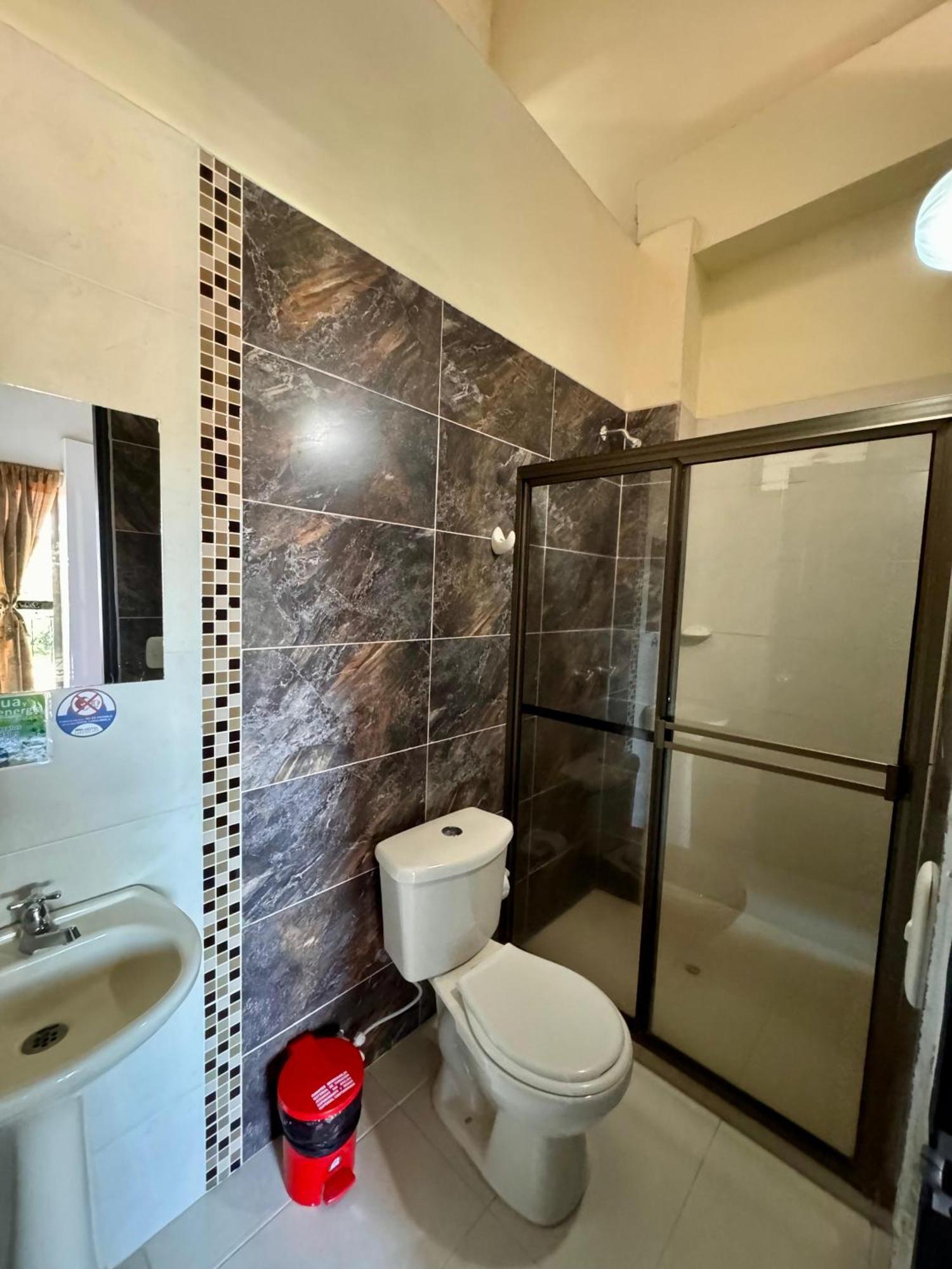 Hotel Portal Dorado Мариния Екстериор снимка